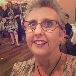 Meet your Posher, Lynette